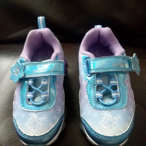 Disney Frozen 2 Light Up Shoes - Picture 1 of 6